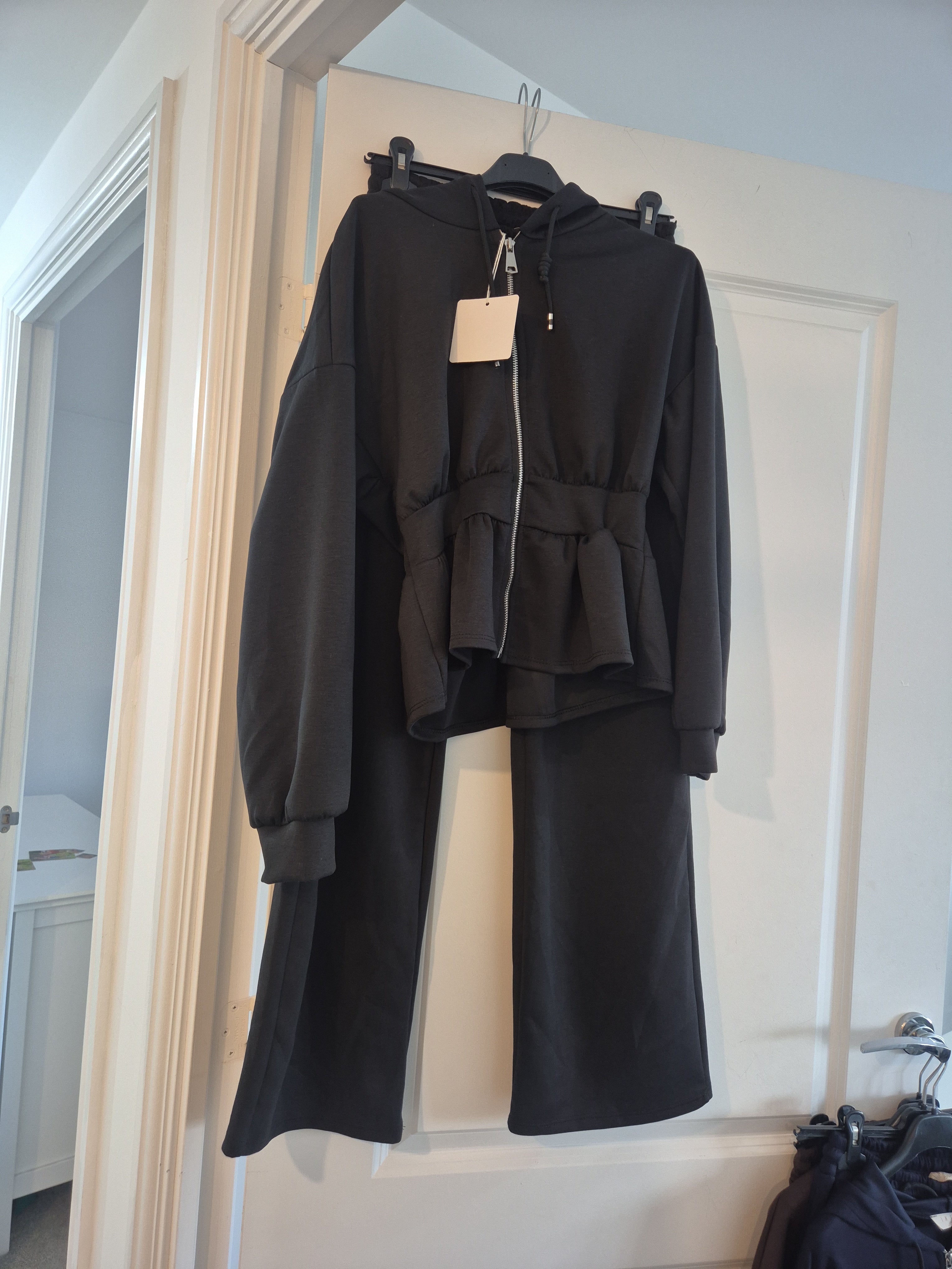 Emma 2 Piece Set