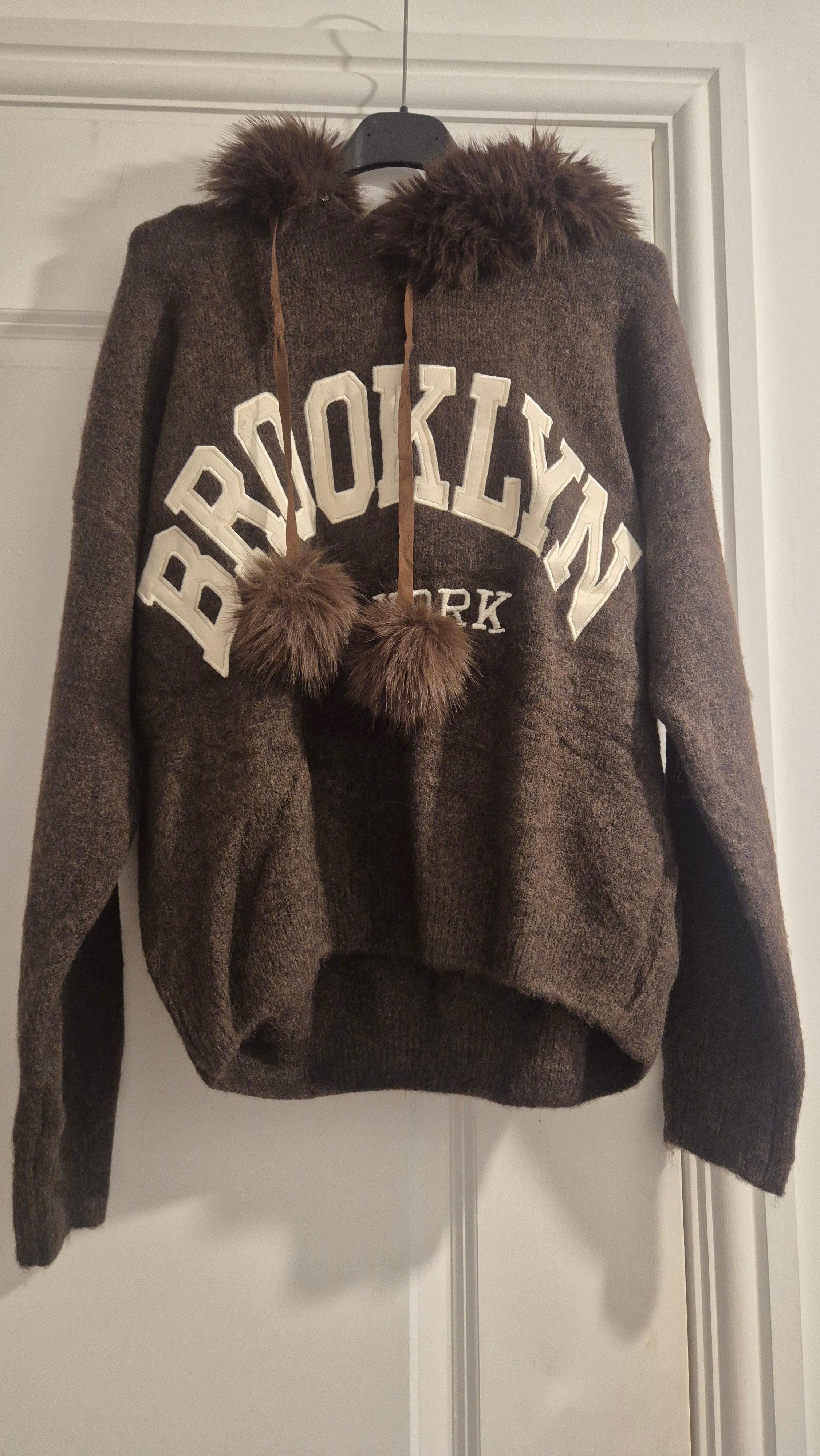 Brooklyn Pom Pom One Size Various Colours