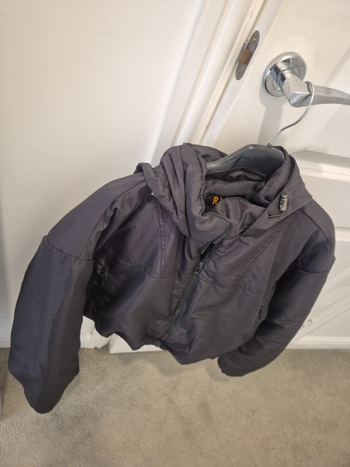 Rising Jacket Black