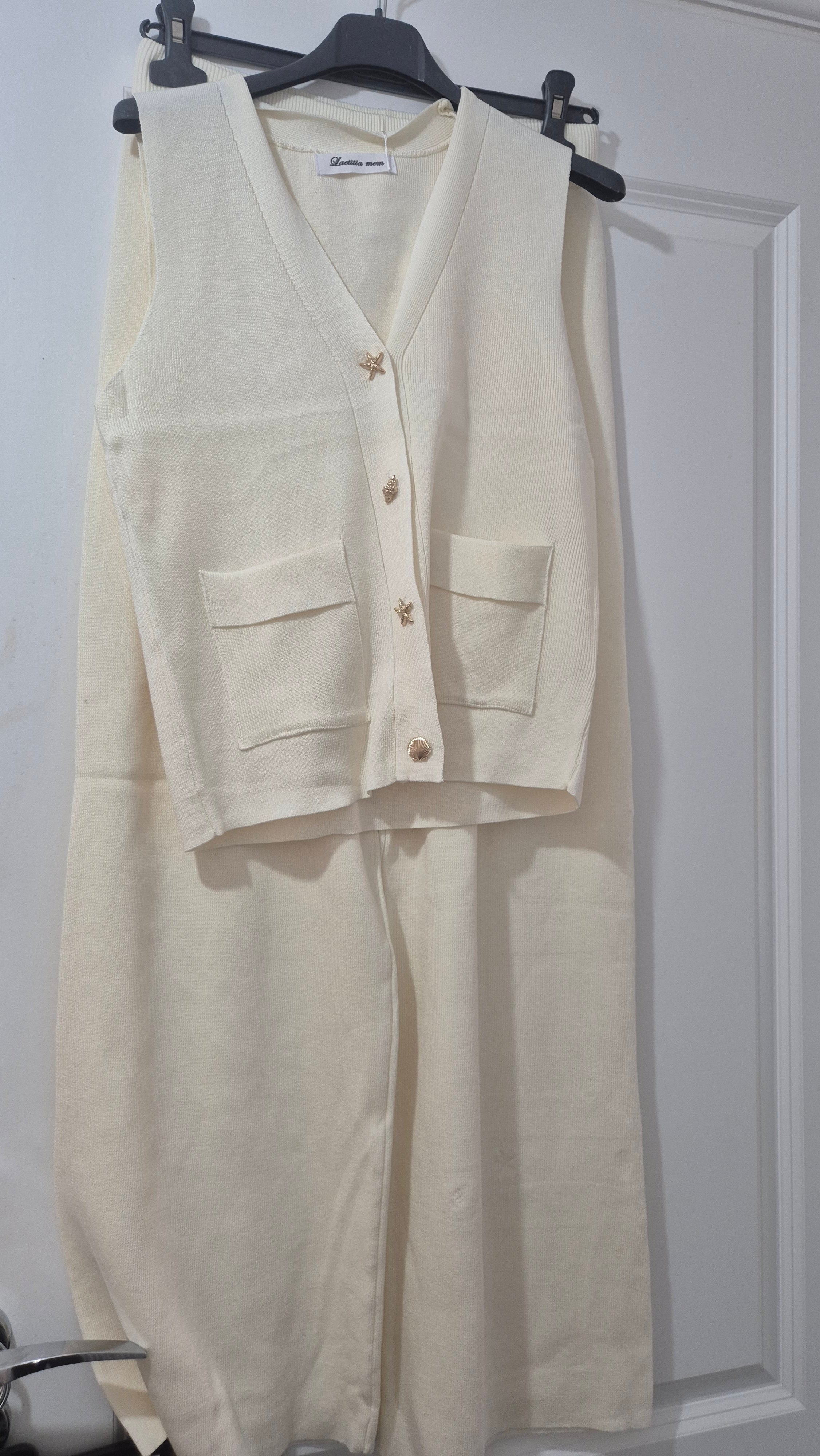 Shell 2 Piece Set One Size Various Colours