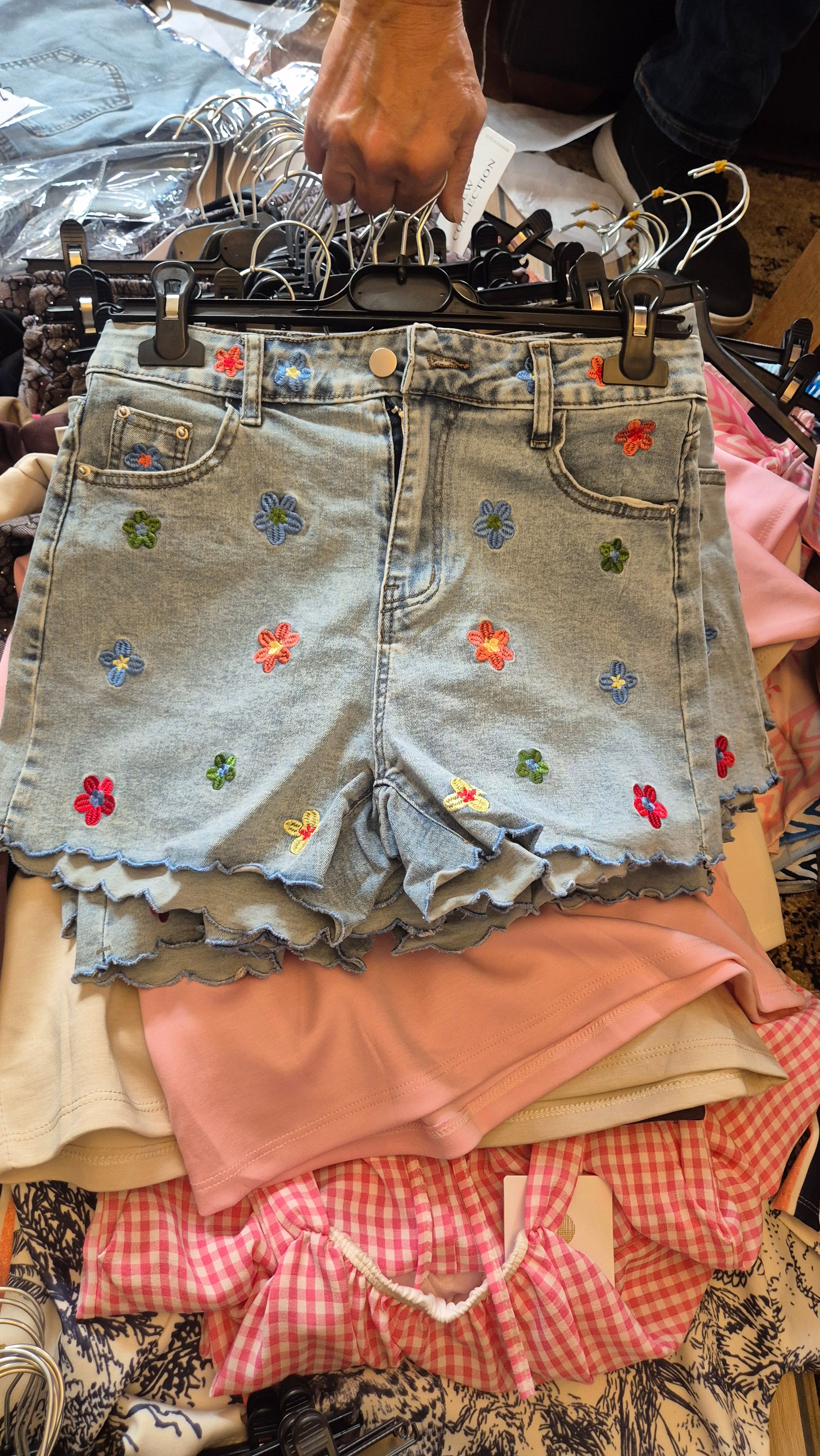 Daisy Shorts large 12-14
