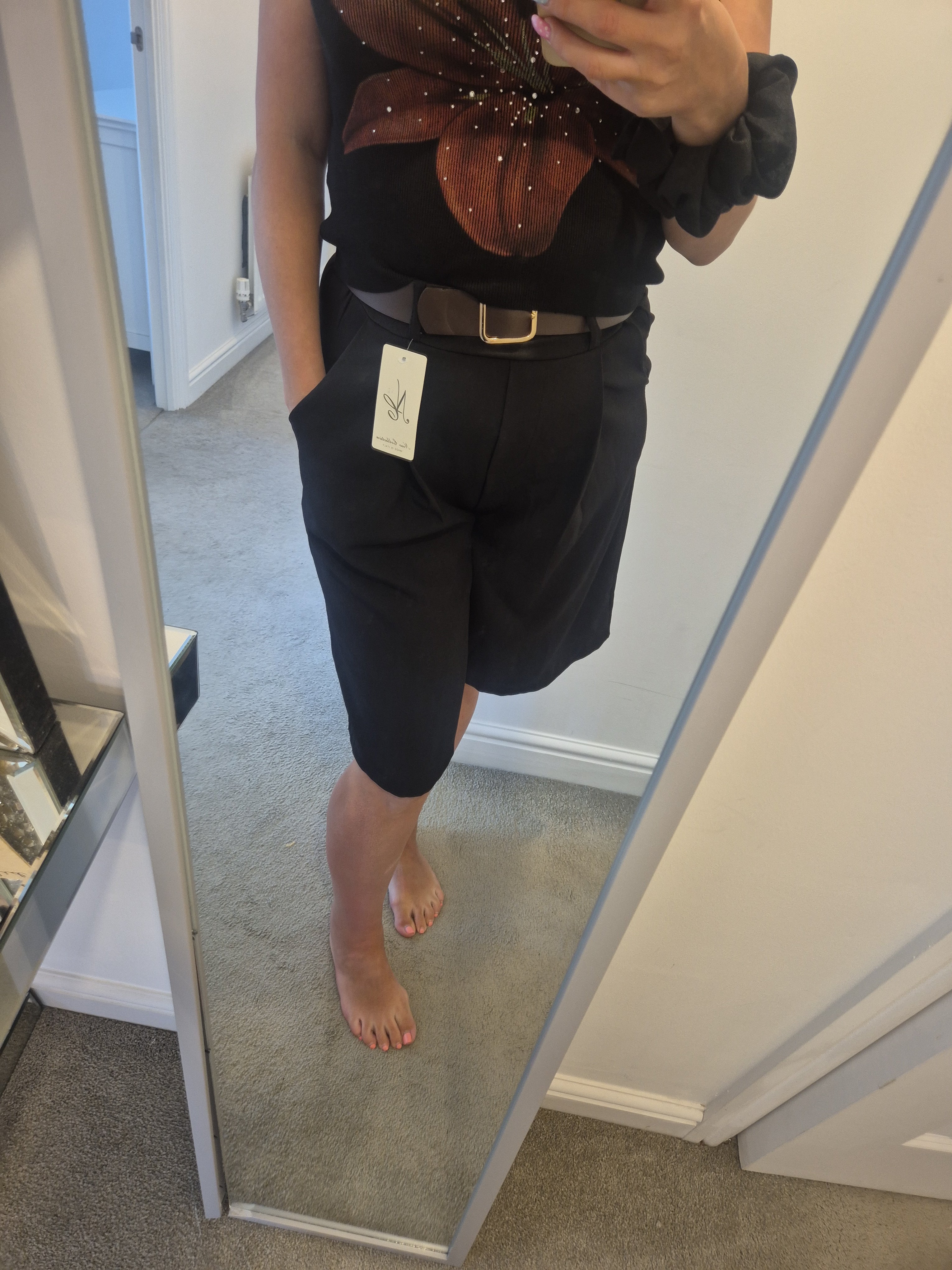 Tailored 3/4 Shorts One Size