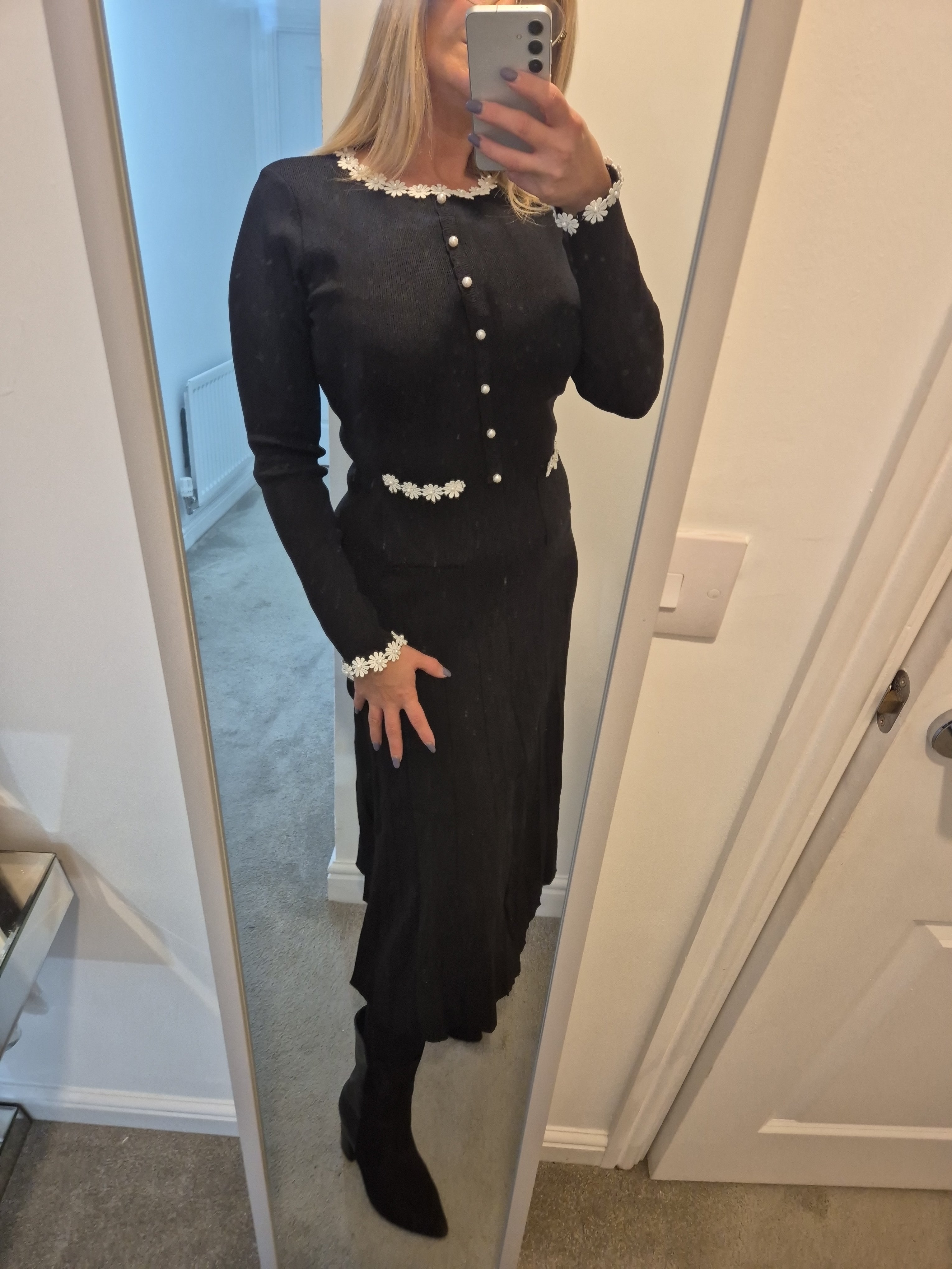 Daisy Long Sleeve Dress One Size Various Colours