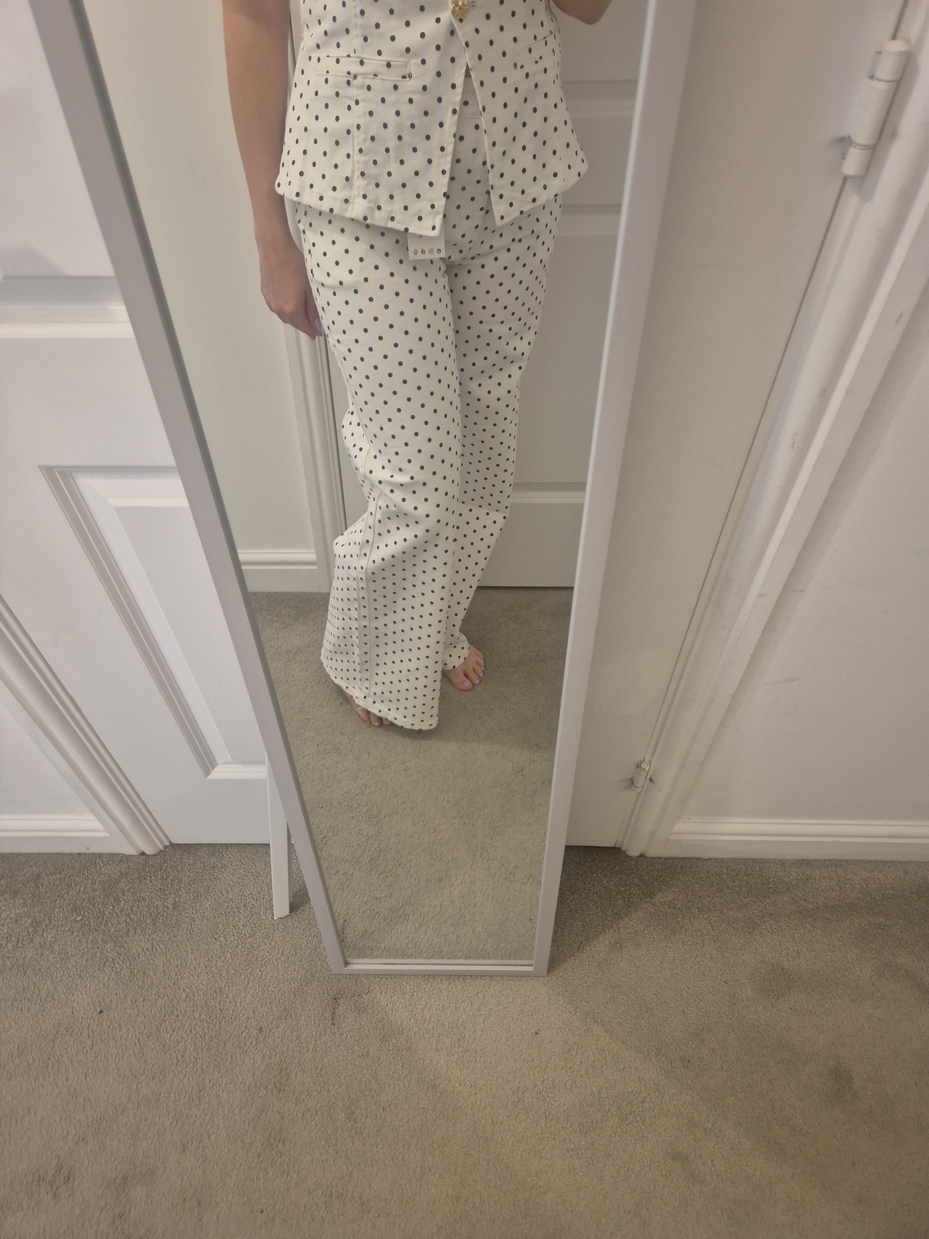 Polka Dot Jeans Outfit