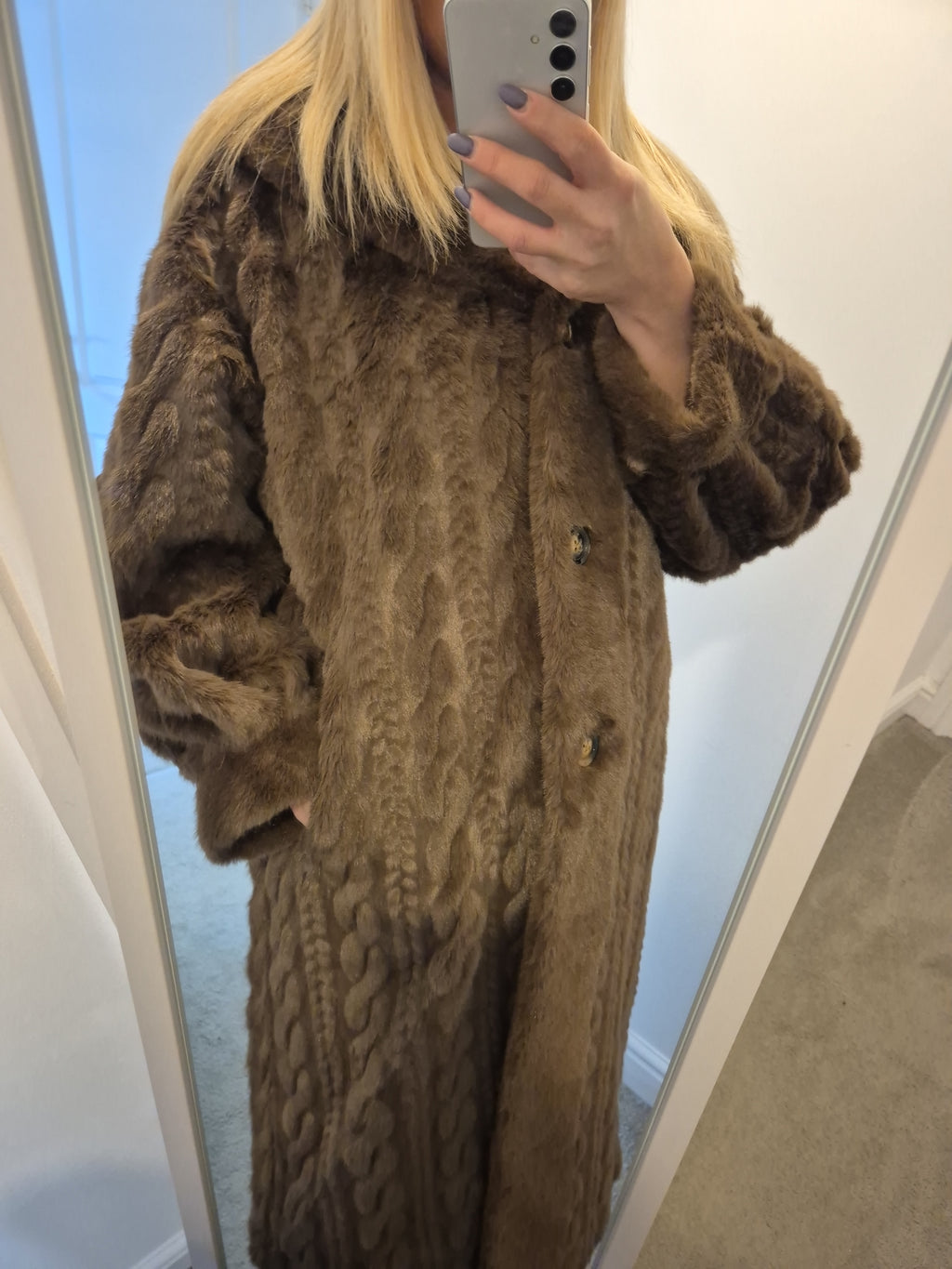 Cable Coat Chocolate One Size