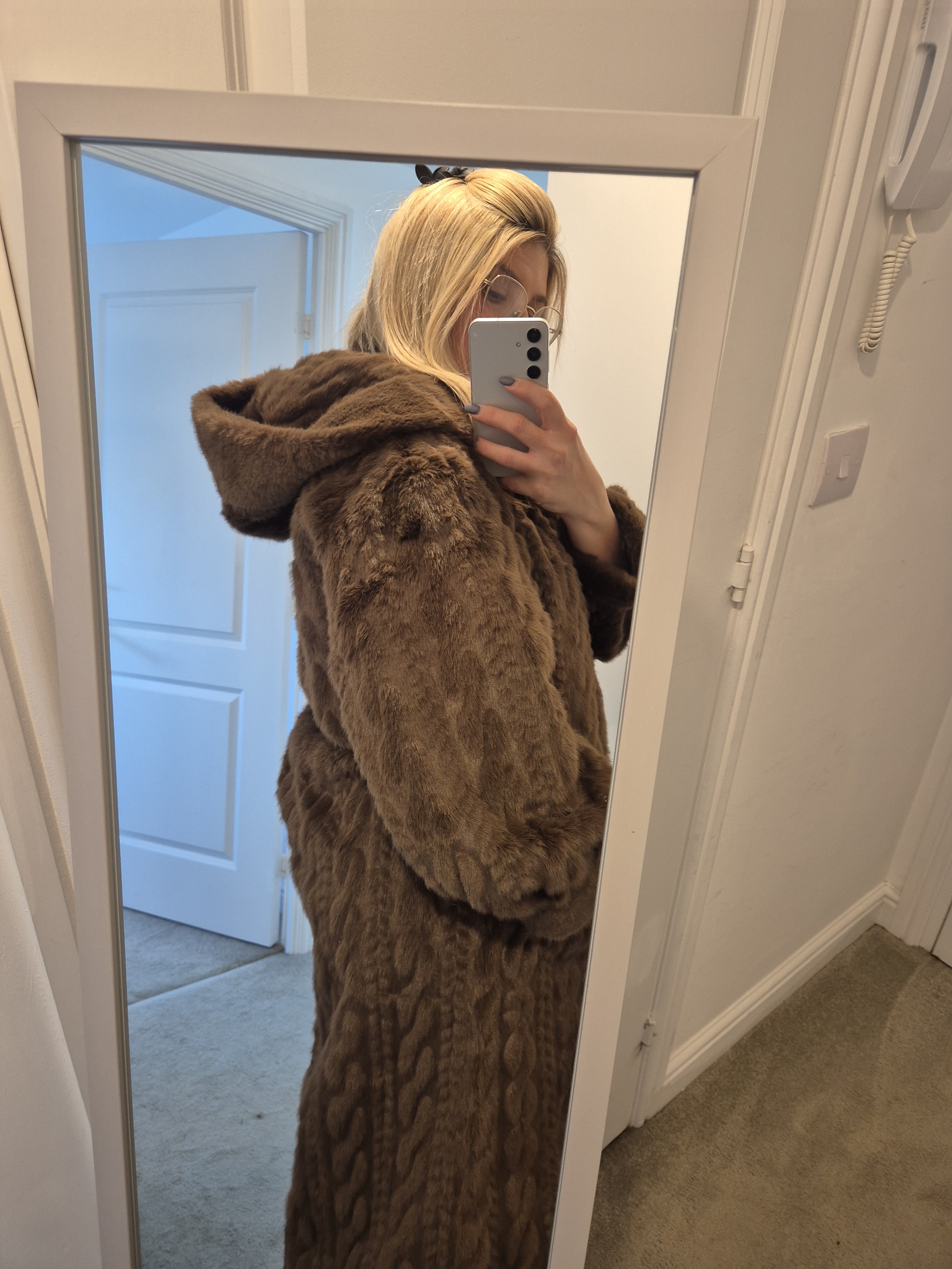 Cable Coat Chocolate One Size