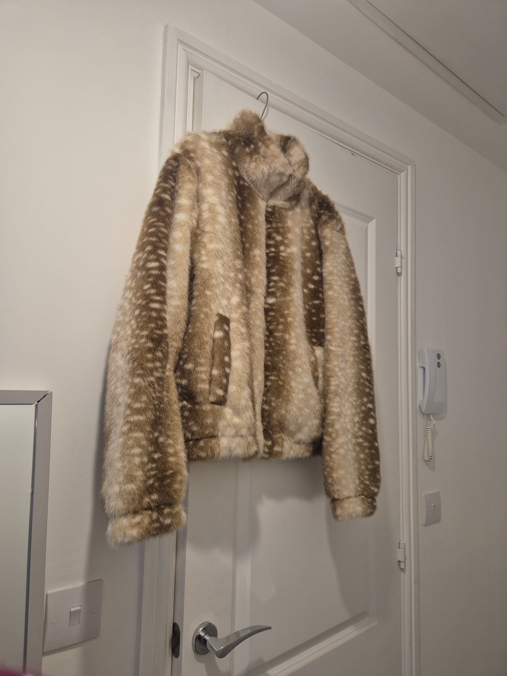Faux Fur Jacket without Hood s/m 6-8