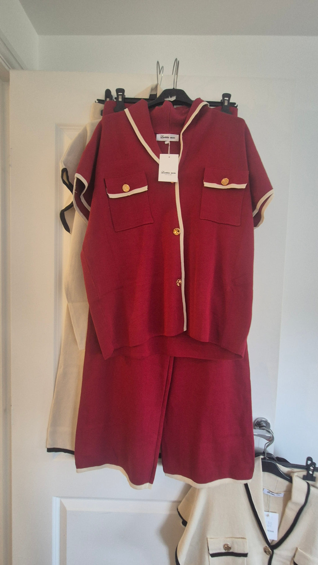 Latitia Set One Size Various Colours