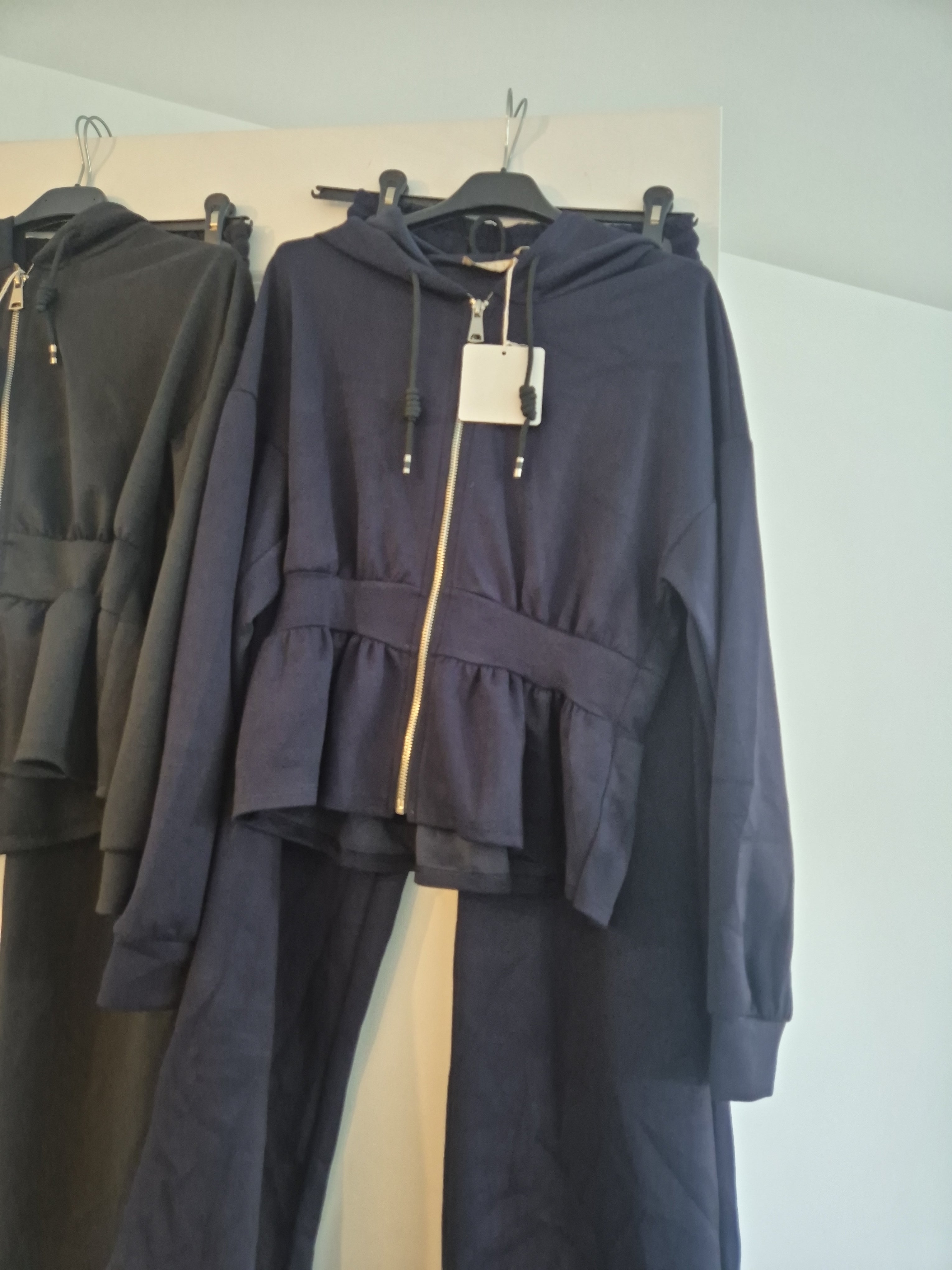 Emma 2 Piece Set